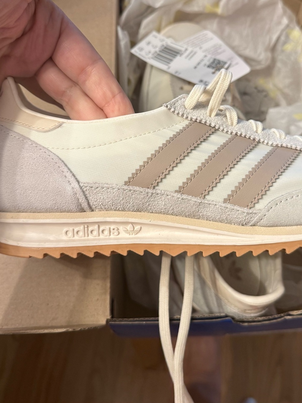Adidas Women’s Sneakers Off White w/ Tan Stripes SL 72 OG W SIZE 9 Originals - Picture 4 of 10